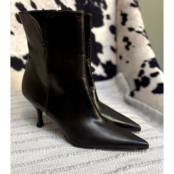 Stuart Weitzman Shoes - Stuart Weitzman Brown Leather Heel Ankle Boots Booties Stiletto Pointed~ 7.5N